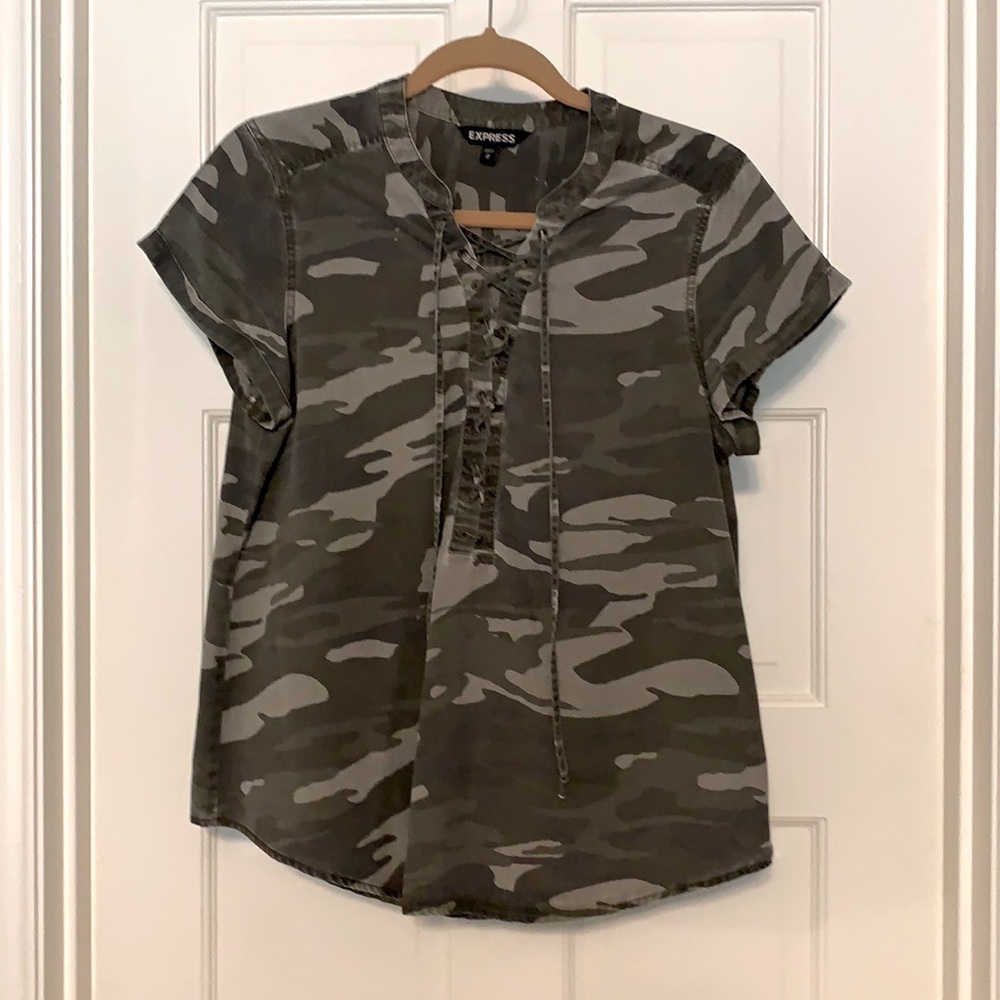 Short Sleeve Lace-up Camo Print Top